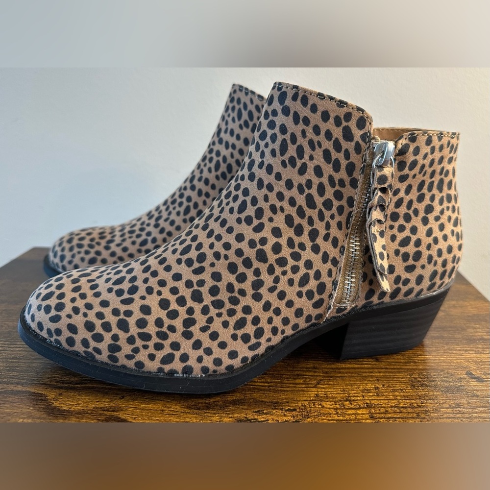 Arizona Womens Spotted Animal Canyon Block Heel Booties NWT various sizes